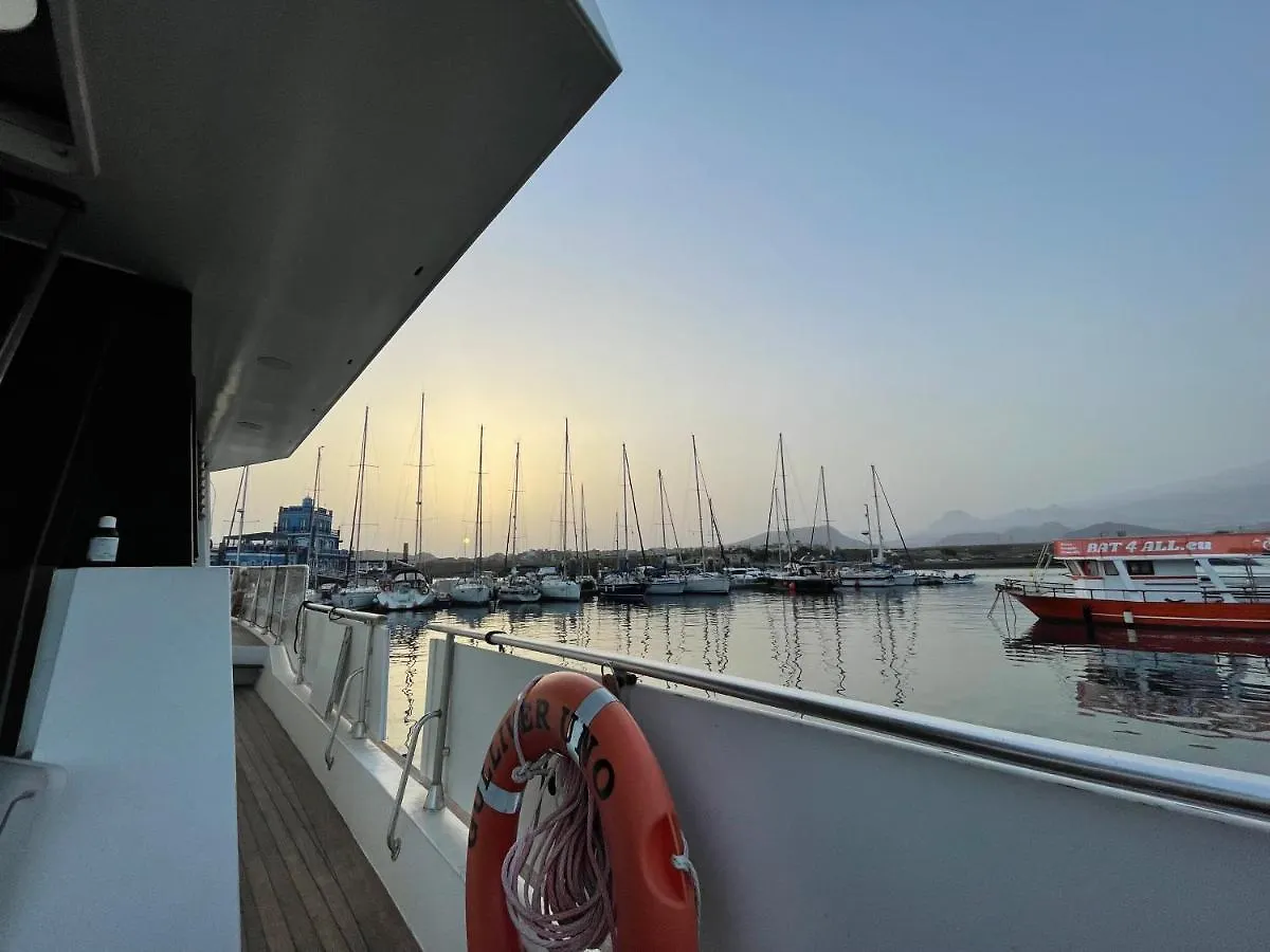 Hôtel Wonderful Yatch To Rent At Tenerif South à Las Galletas Espagne